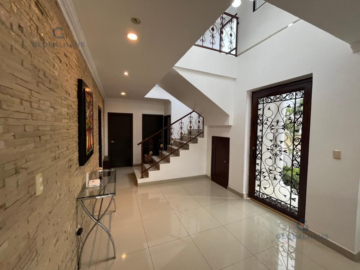 Venta de Casa Amoblada en Urb. Santa Maria de Casa Grande, 4 Habitaciones, Habitacion Pb m. H, Guayas — imagen 8