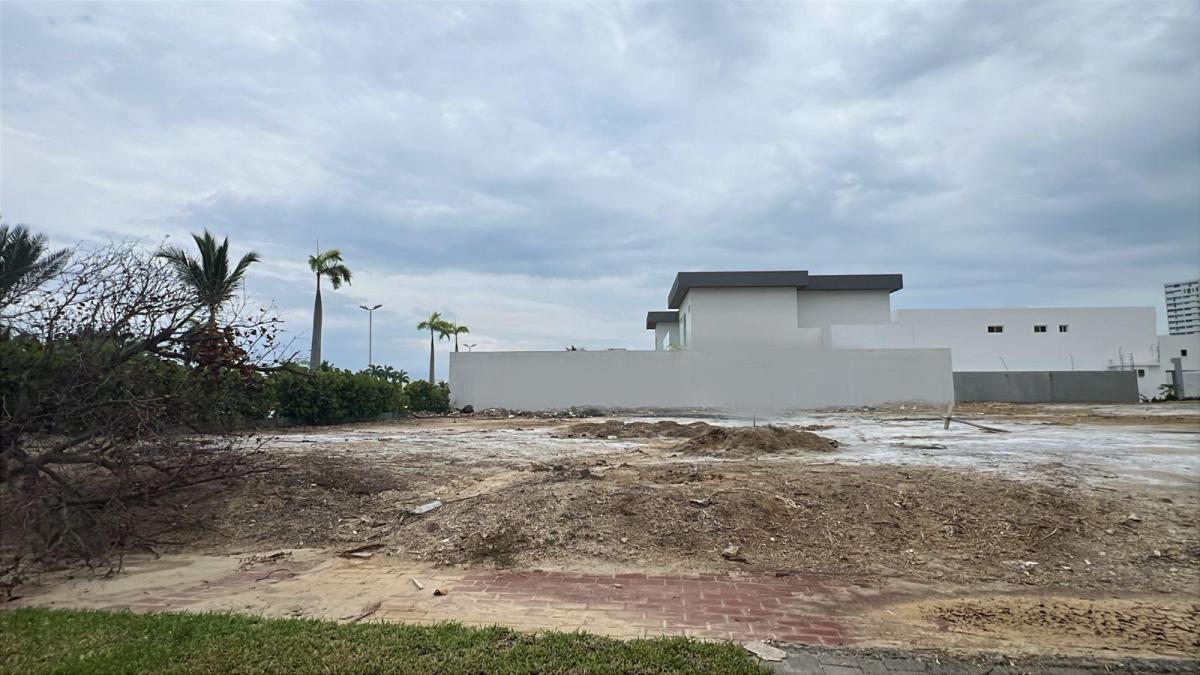 Vendo Terreno Frente a La Laguna en Marenostro Punta Barandua — imagen 10