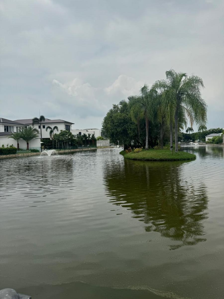Terreno Al Lago en Urbanizacion Peninsula' Mocoli, Guayas — imagen 7