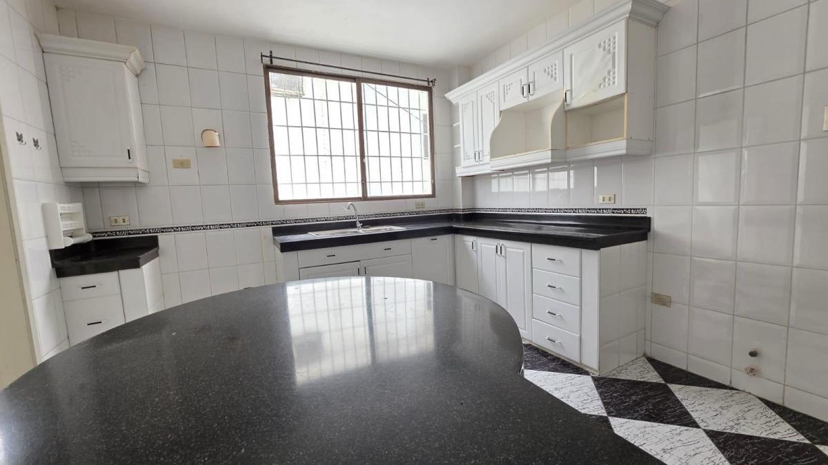 Departamento en Venta 1er Piso, Urbanizacion Puerto Azul, Johr, Guayas — imagen 9