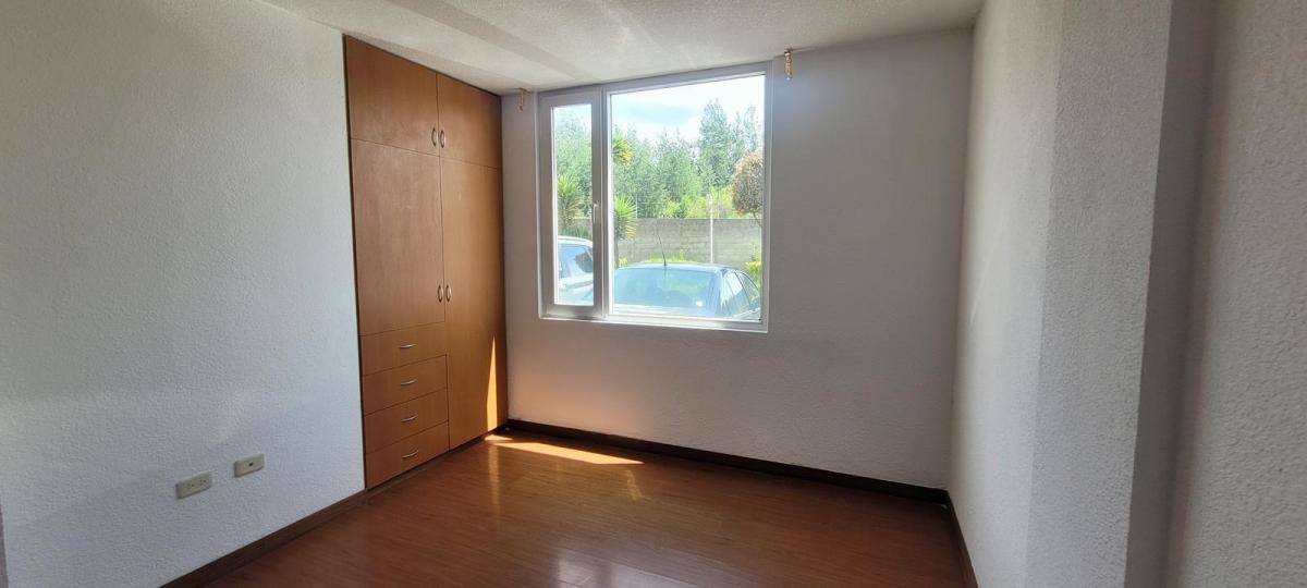 Vendo Departamento Legarda Norte de Quito — imagen 4