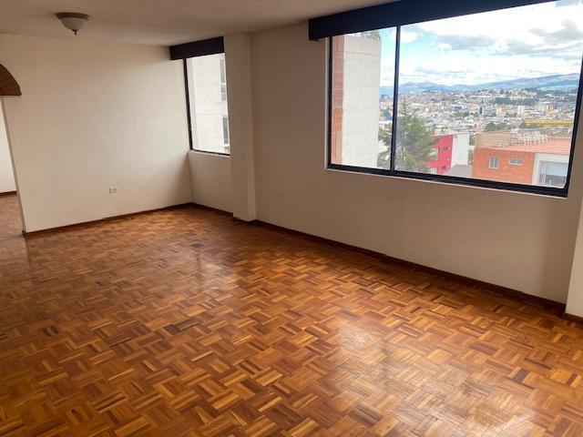 En Quito Tenis Venta Propiedad Terreno o Vivienda Unifamiliar 4 Deptos. y Casa Amplia Calle Feijóo — imagen 7