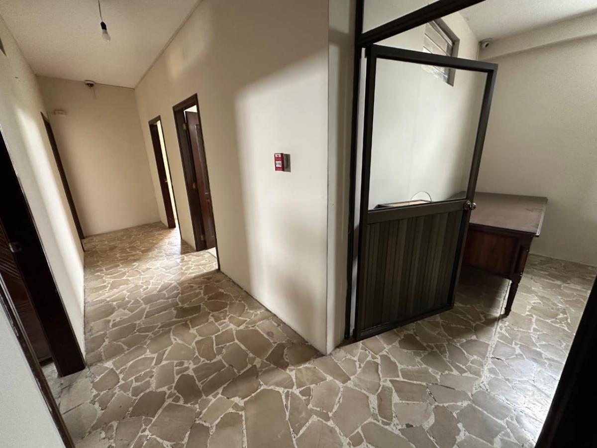 Oficina en Venta en Manuel Galecio, Centro de Guayaquil, Cyp, Guayas — imagen 2