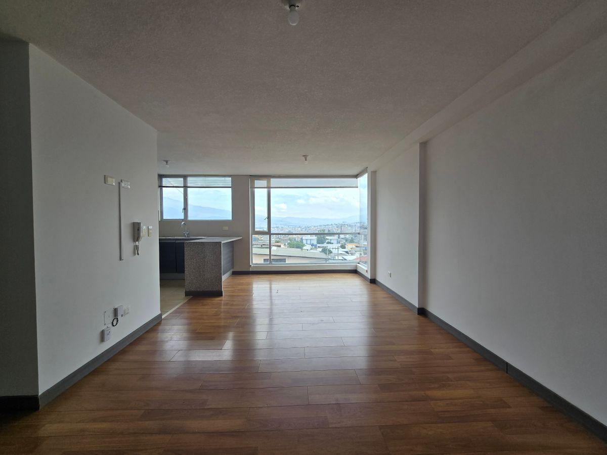 Venta Departamento en Quito Sector Monteserrín a Una Cuadra de Las Azucenas — imagen 5