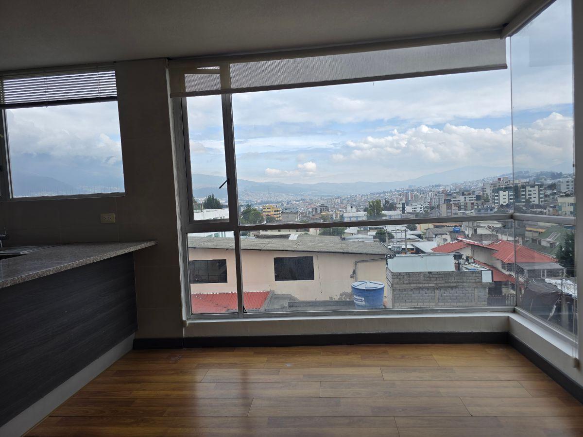 Venta Departamento en Quito Sector Monteserrín a Una Cuadra de Las Azucenas — imagen 4