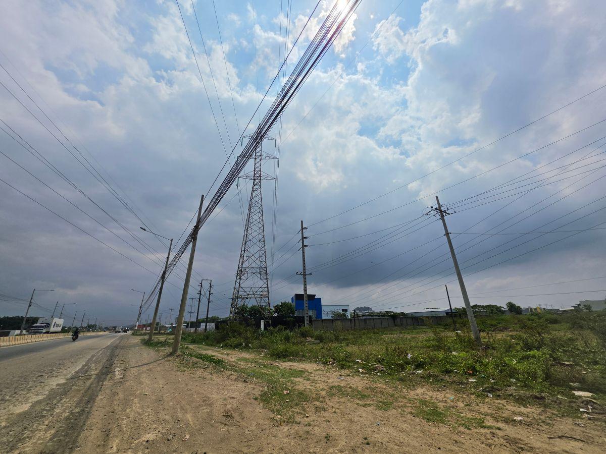 Samborondon a La. Via Vendo Terreno, Guayas — imagen 3