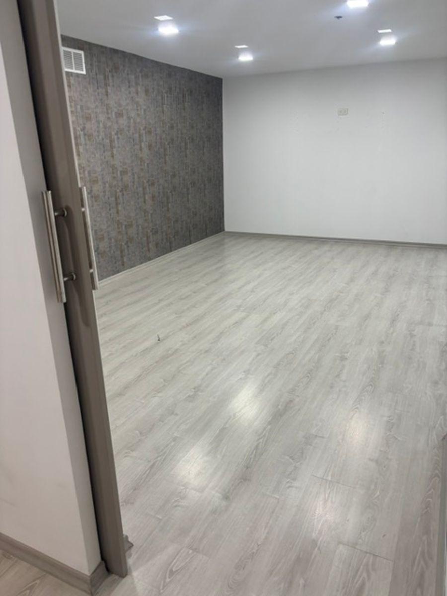 Vendo Local Comercia en La Av La Coruña — imagen 6