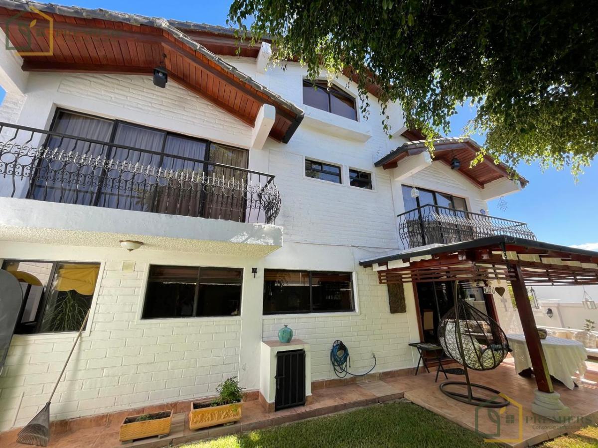 Se Vende Casa en Urbanización Privada en Cumbayá - Sector Jacaranda — imagen 3