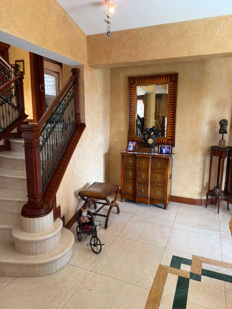 Conocoto, Hermosa Propiedad Venta, Calle Gribaldo Miño, 1560 m² Terr. 800 m² Const — imagen 8