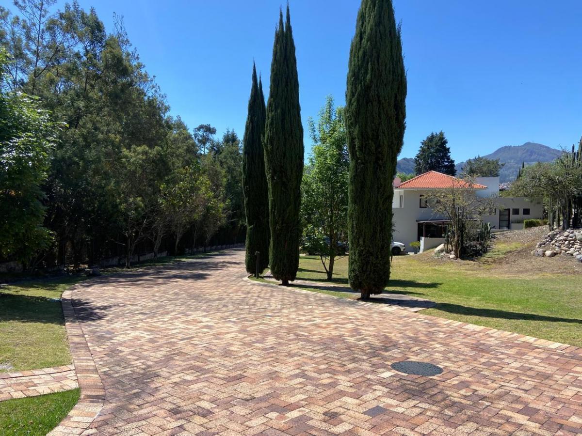 Terreno en Venta. Urbanización, Challuabamba, Azuay — imagen 10