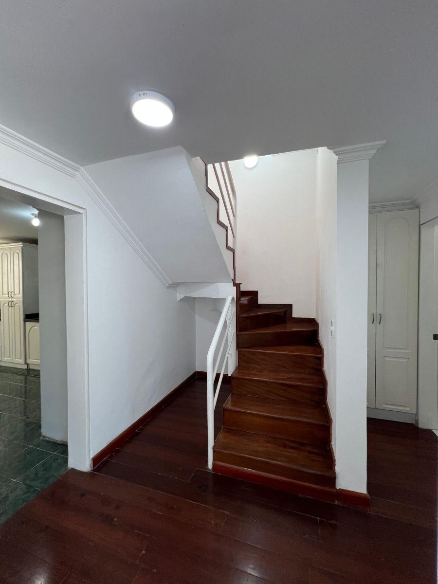 Casa en Venta con 238 m² con Estudio, Sala de Tv, Terraza y 3 Dorm. en Ponceano Alto — imagen 4
