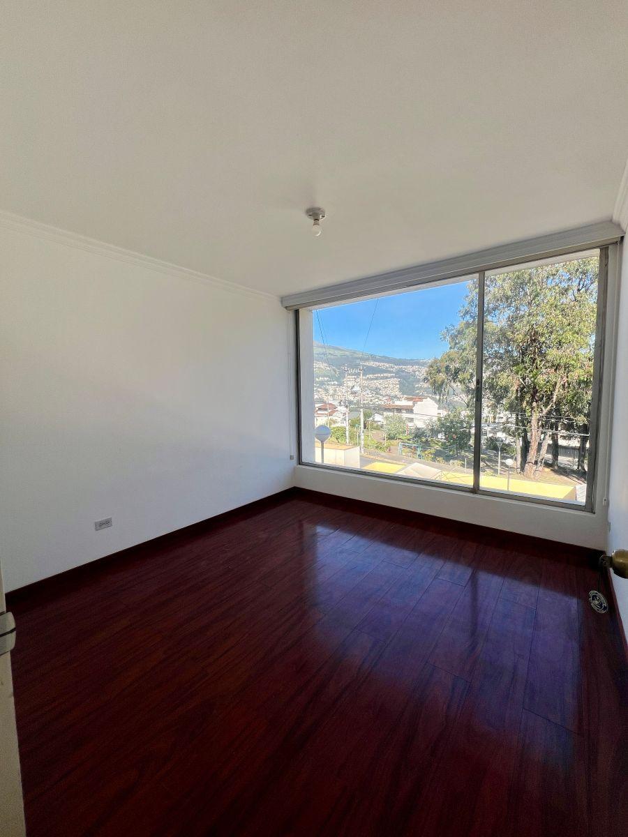 Casa en Venta con 238 m² con Estudio, Sala de Tv, Terraza y 3 Dorm. en Ponceano Alto — imagen 3