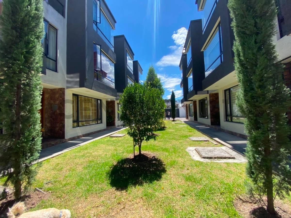 Venta Casa Esquinera en Conjunto Valle de Los Chillos Armenia 1 — imagen 10