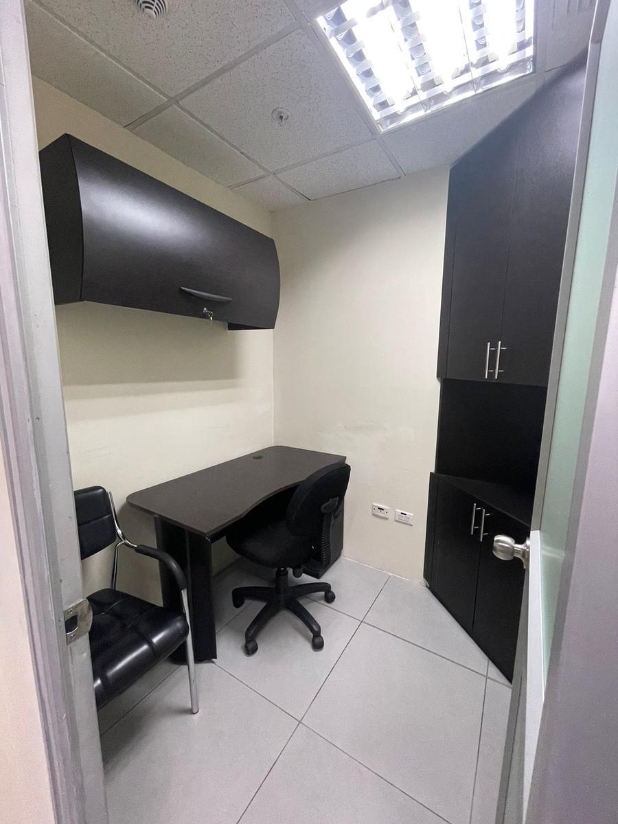 Se Vende Oficina, Precio de Oportunidad en Edificio The Point, Puerto Santa Ana, Guayas — imagen 5