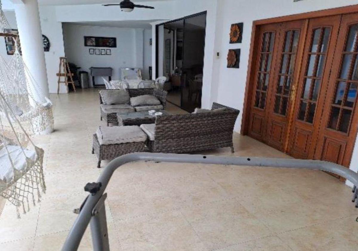 Samborondón - Guayaquil Tenis. Vendo Casa Esquinera, 5 Habitaciones, Patio con Piscina, Guayas — imagen 5