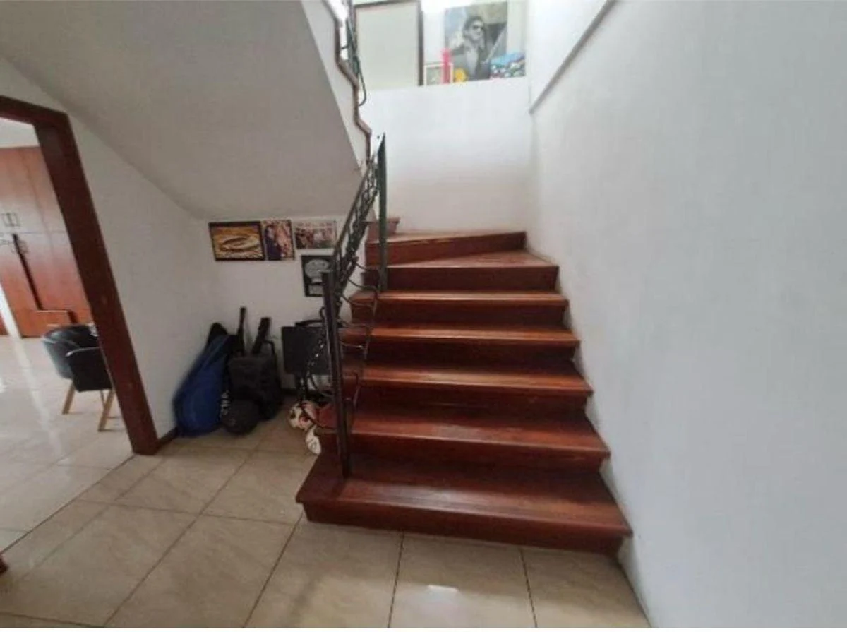 Samborondón - Guayaquil Tenis. Vendo Casa Esquinera, 5 Habitaciones, Patio con Piscina, Guayas — imagen 4