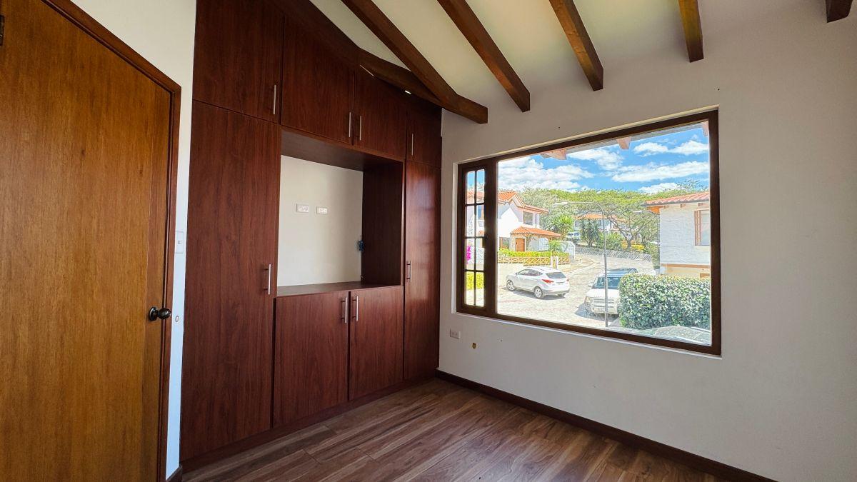Conjunto El Poblado - Vendo Acogedora Casa en Cumbayá — imagen 8