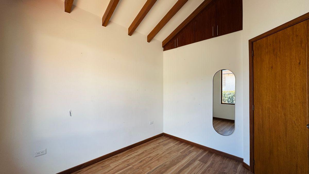 Conjunto El Poblado - Vendo Acogedora Casa en Cumbayá — imagen 5