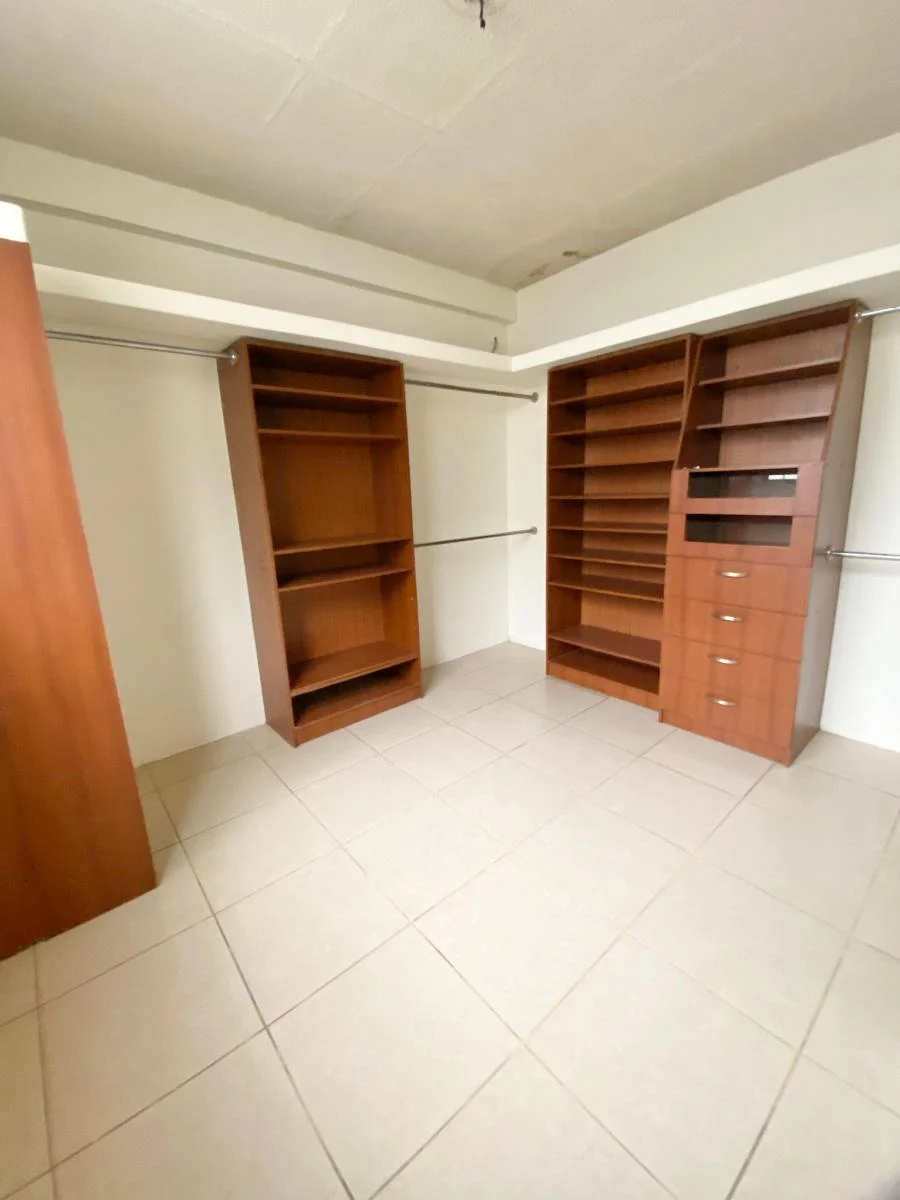Casa de 495 m² con 3 Dorm. en Venta en Los Olivos, Guayas — imagen 8