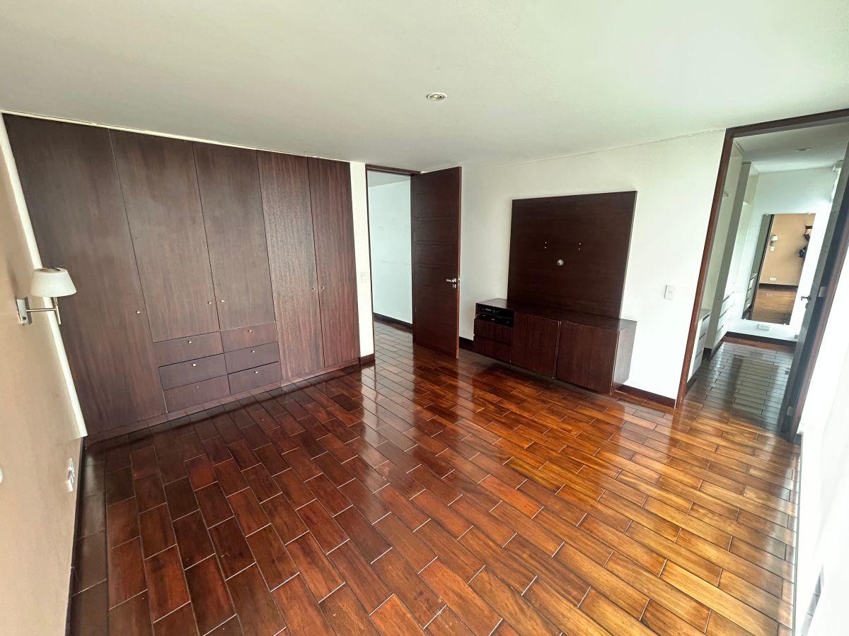 Venta Urbanizacion Tacuri Nayon Casa Cuatro Dorm. Jardin — imagen 6