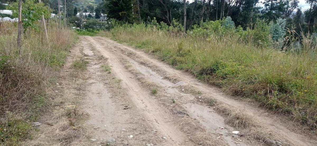 De Vende Hermoso Terreno en El Pedregal de Miranda en Conocoto — imagen 8