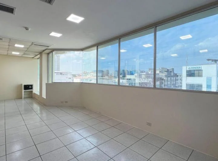 Kennedy Norte Vendo Oficina Corporativa - 149 m² - Miguel H. Alcívar, Guayas — imagen 1