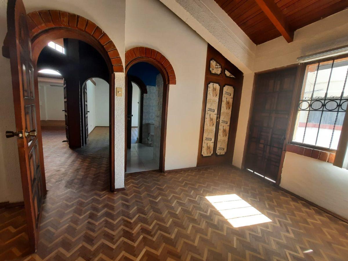 De Venta Casa en El Batan Sector Quicentro — imagen 4