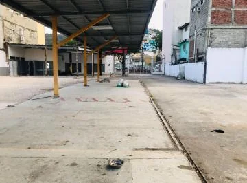 Vendo o Alquilo Propiedad Comercial en El Centro, para Parqueadero, Guayas — imagen 4