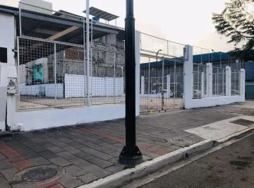 Vendo o Alquilo Propiedad Comercial en El Centro, para Parqueadero, Guayas — imagen 2