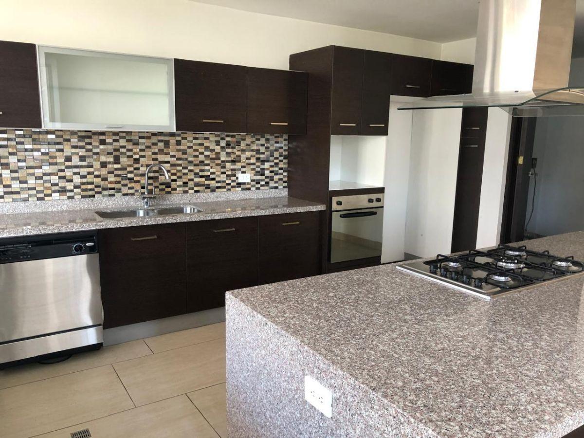 Vendo Cumbayá, Lindo Duplex, 224 m², 2 Dorm. Cerca del Parque de Cumbayá, Excelente Ubicación! — imagen 10