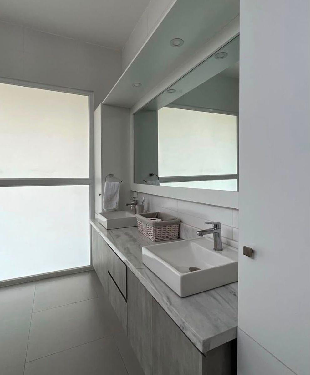 Mocoli Urbanización Isla del Río Casa Amoblada en Venta, Guayas — imagen 3