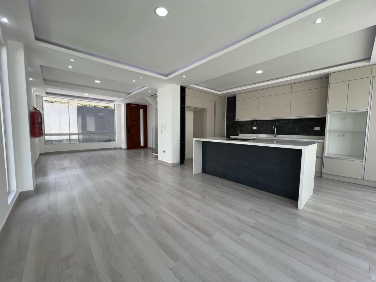 Tumbaco, Casa con Jardin 3 Dorm. C/baño Cada Uno — imagen 10
