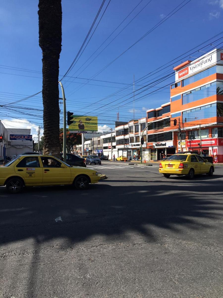 Casa de Venta Rentera y Comercial en Centro de Ibarra, Imbabura — imagen 8