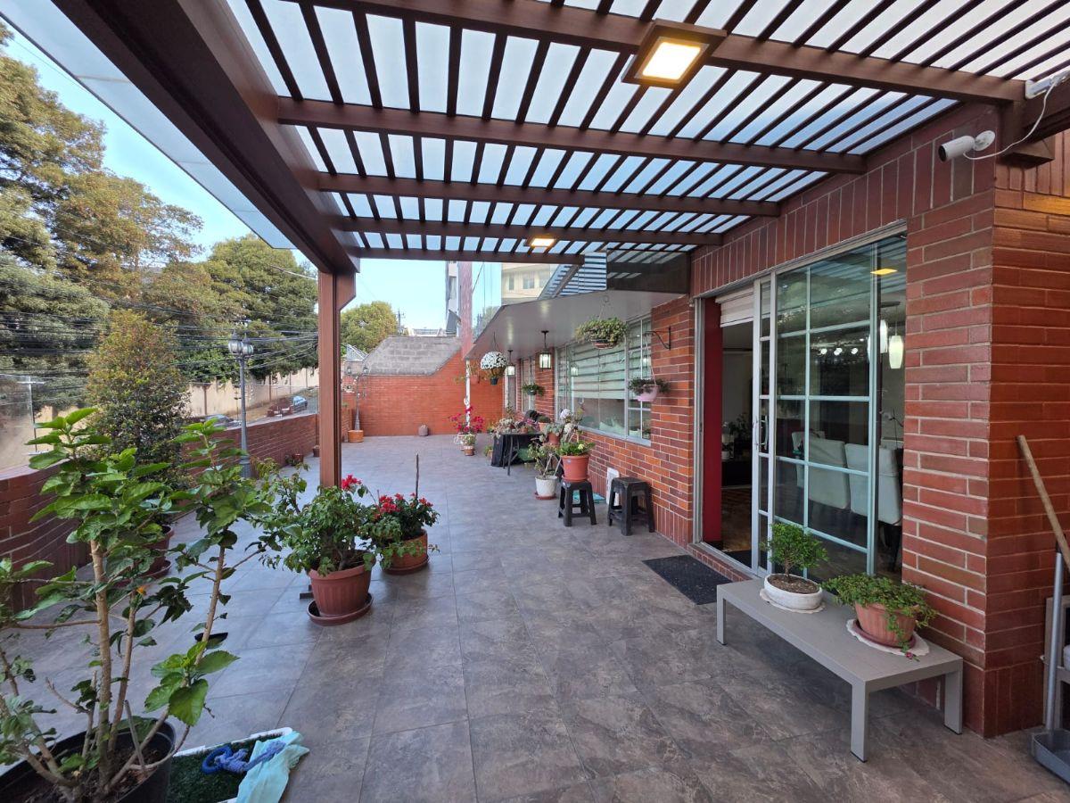 Departamento 3 Dorm. y Estudio con Patio Privado Bbq, 3 Parqueaderos en Granda Centeno. Provincia de Pichincha — imagen 8