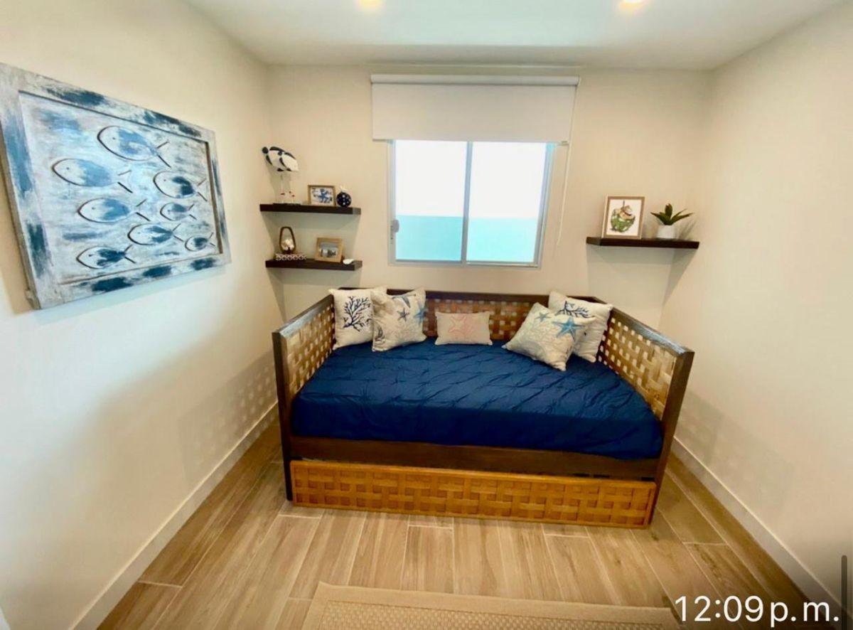 Departamento Frente Al Mar en Punta Blanca — imagen 2