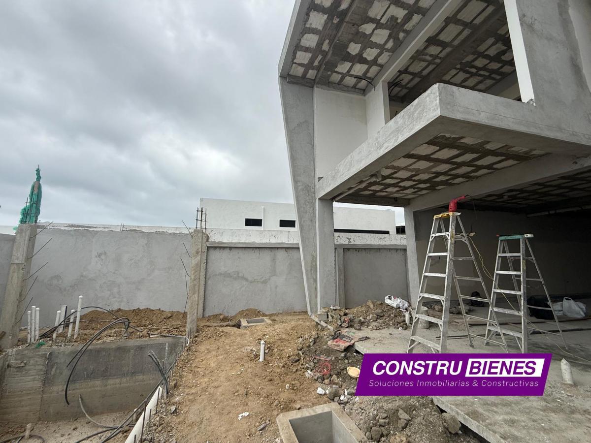 Casa de Lujo en Venta – Urb. Marina Blue, Manta, Manabí — imagen 4