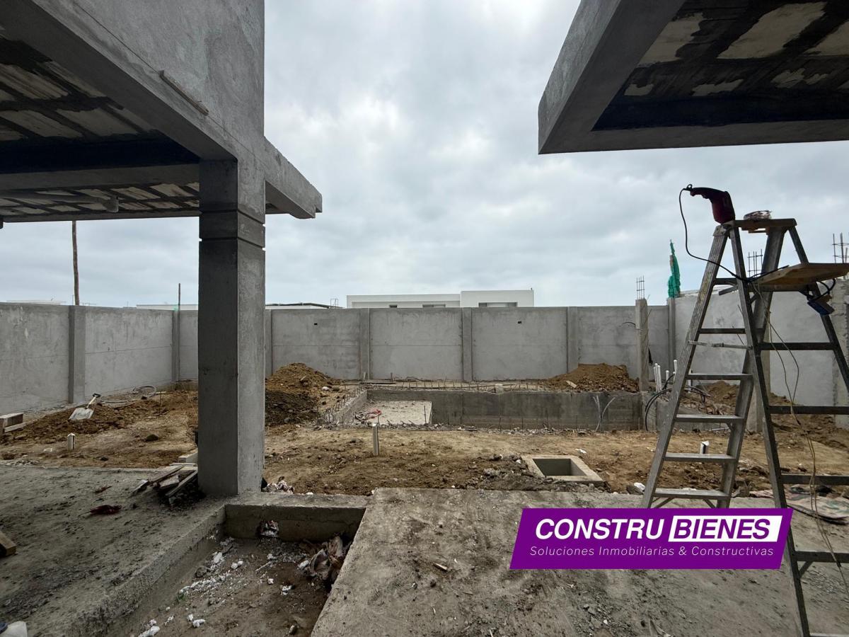 Casa de Lujo en Venta – Urb. Marina Blue, Manta, Manabí — imagen 3