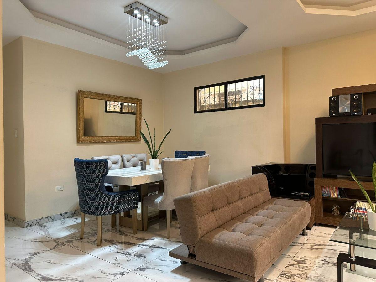 Casa Remodelada Lista Para Habitar en Los Ceibos Sector Tradicional - A. Blum, Guayas — imagen 7