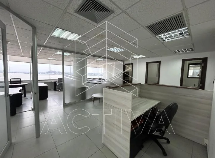 Venta de Oficina con Vista Al Rio en The Point, Puerto Santa Ana, Guayas — imagen 1