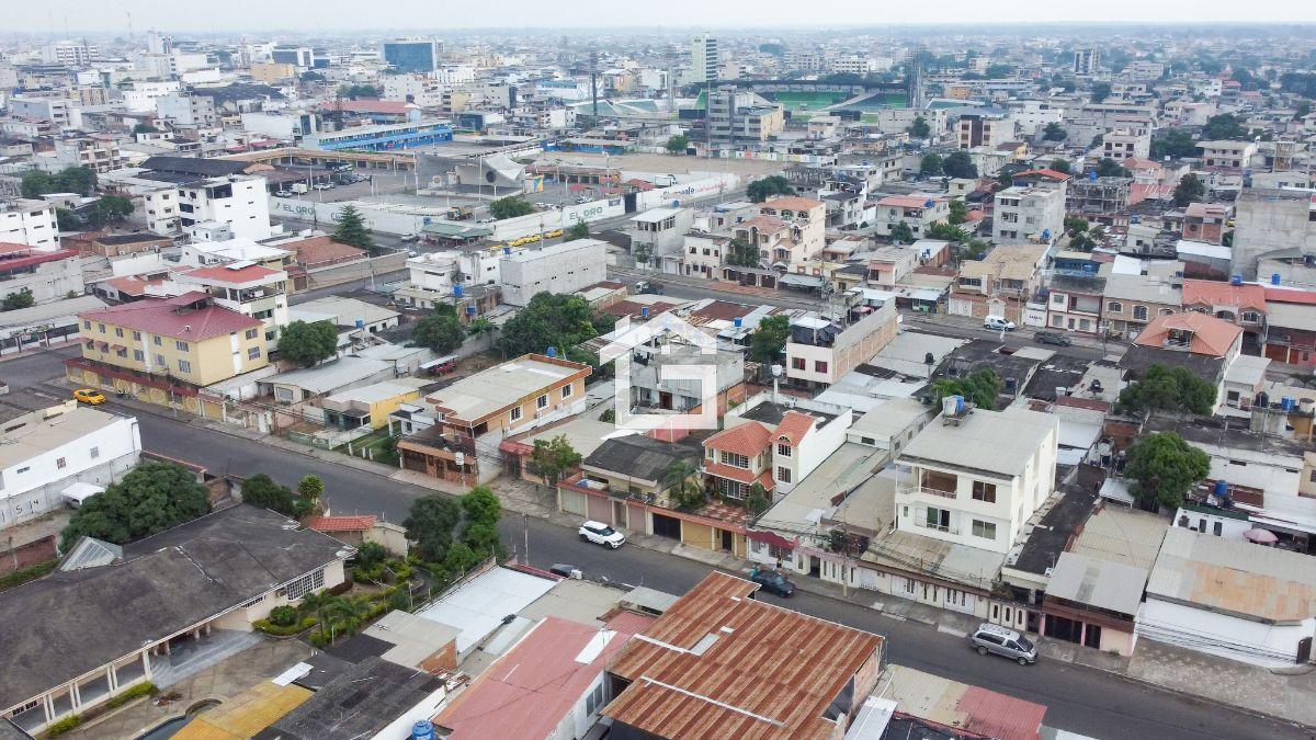 Casa con Suite y Oficina en Venta Cerca del Centro de Machala | Ideal Para Vivir y Emprender, El Oro — imagen 9