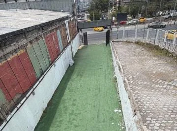 Terreno y Local de Arriendo (10 de Agosto) — imagen 2