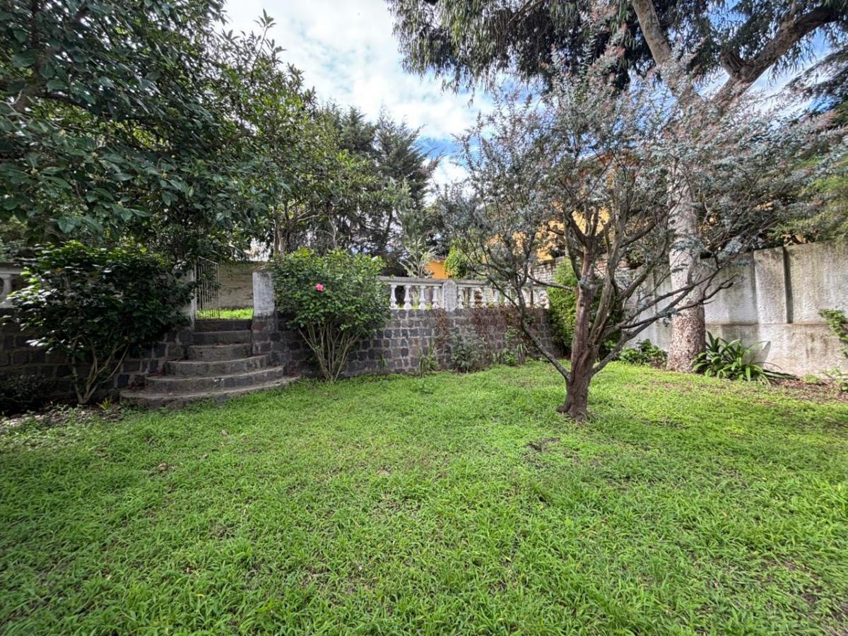 Terreno de Venta en Cumbaya Sector Universidad San Francisco — imagen 2
