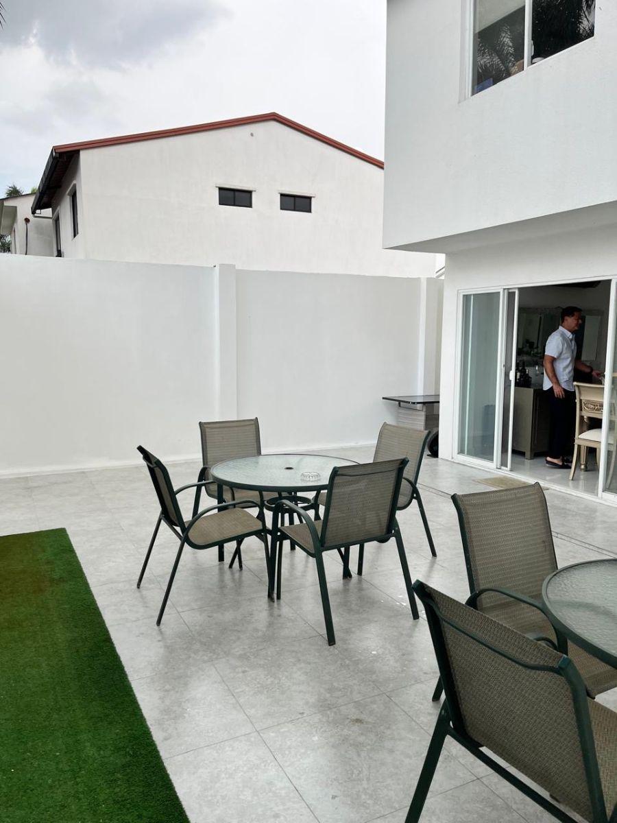 Propiedad en Venta – Urbanización Mallorca Village, Guayas — imagen 6