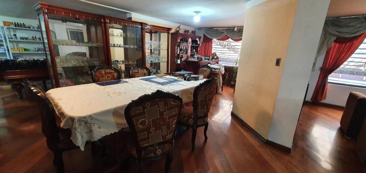 Se Vende Propiedad Sector Av Mariscal Sucre — imagen 2