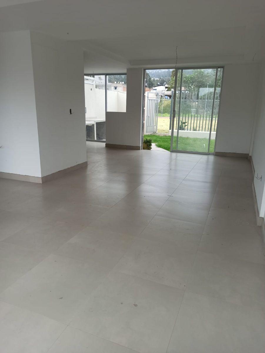 Lindo Conjunto de Casas Conocoto 113 m² + 72 m² en Patio — imagen 5