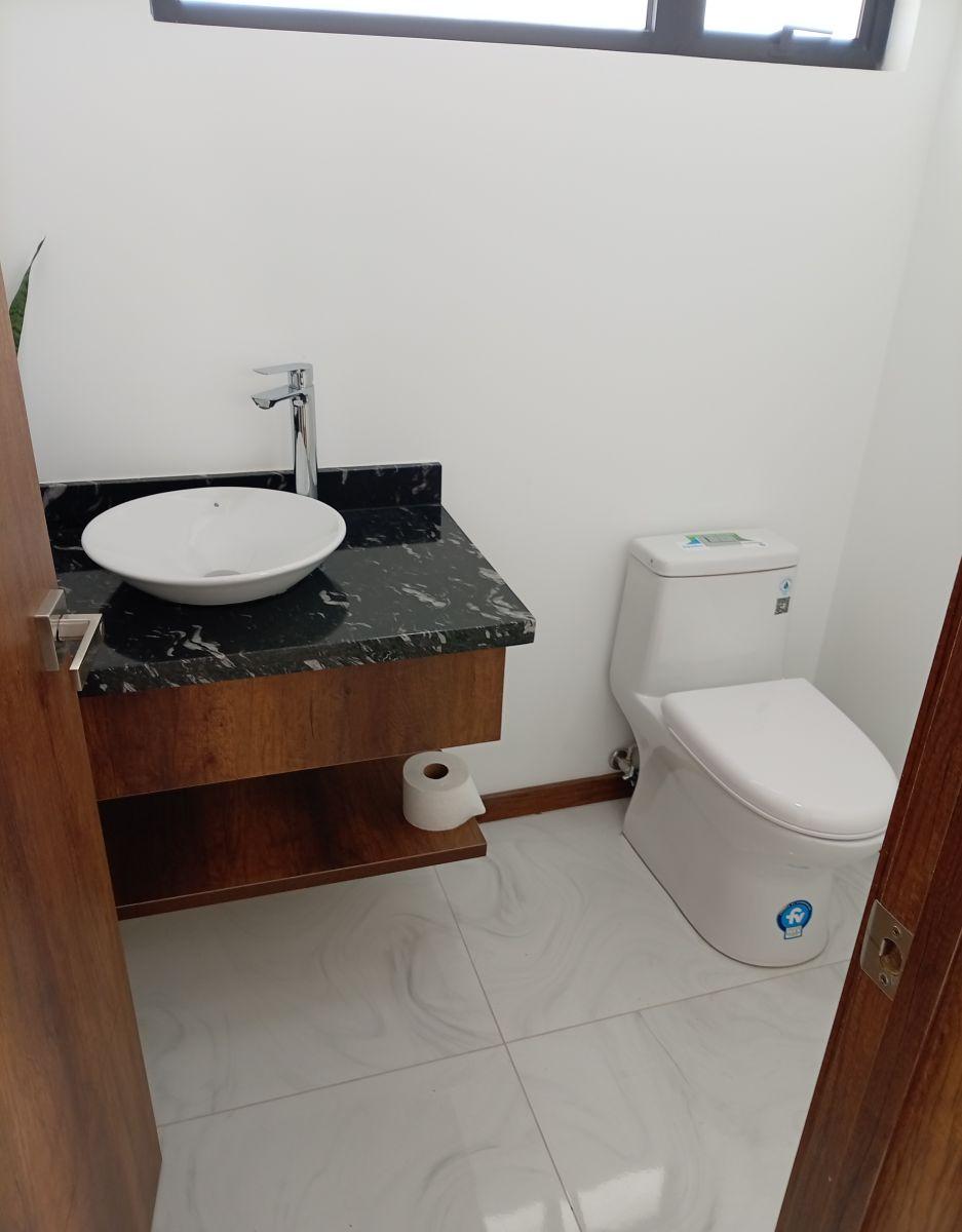 Innovocasa Vende Casas de Lujo en Conjunto, Sector Tumbaco, Santa Rosa — imagen 6