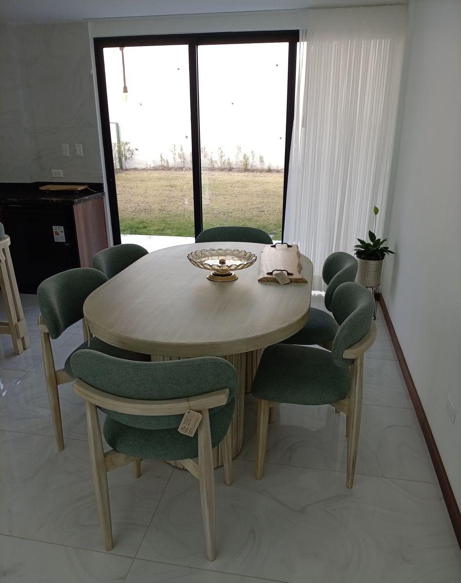 Innovocasa Vende Casas de Lujo en Conjunto, Sector Tumbaco, Santa Rosa — imagen 4