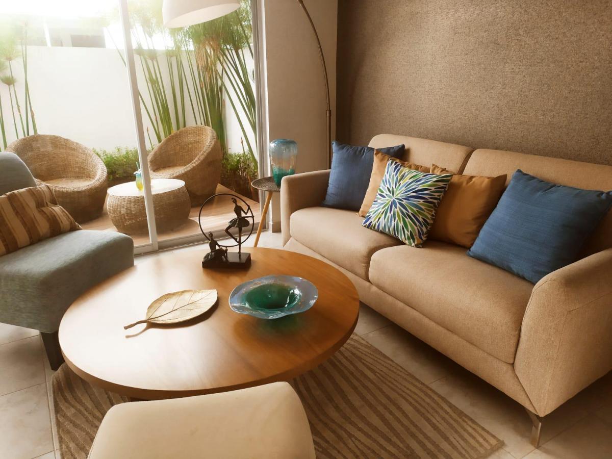 Casas Vip Modernas con Piscina y Áreas Verdes en Urbanización Privada con Doble Seguridad — imagen 10