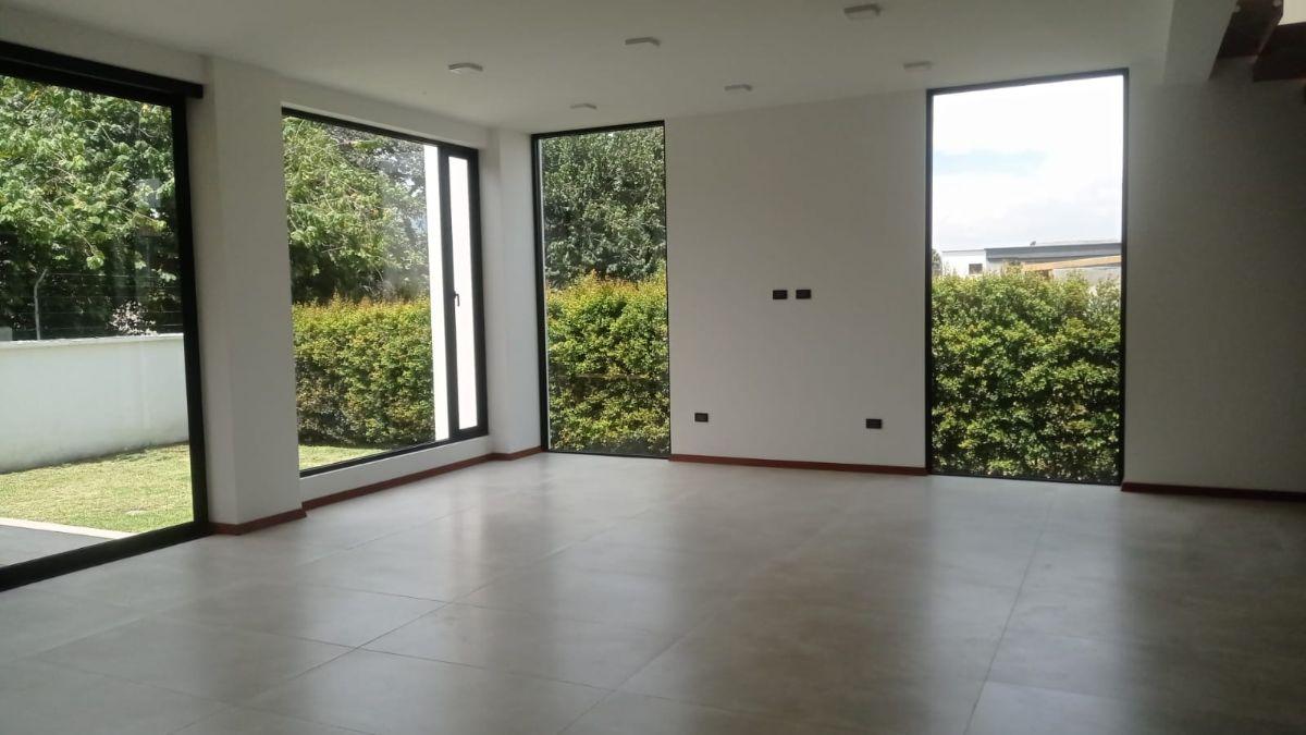 Amplia Casa por Estrenar en Collaqui (Ac) — imagen 6