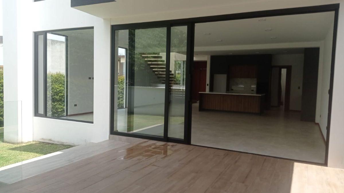 Amplia Casa por Estrenar en Collaqui (Ac) — imagen 5